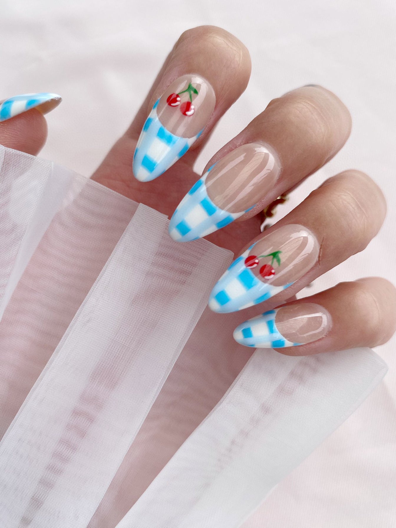 Cute Summer Nail Set with Hand Painted Pattern Gomaki