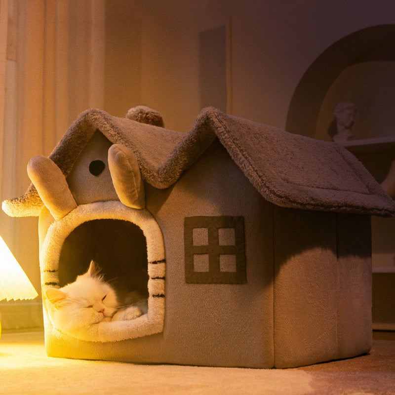 Cozy Plush Pet House Bed Gomaki