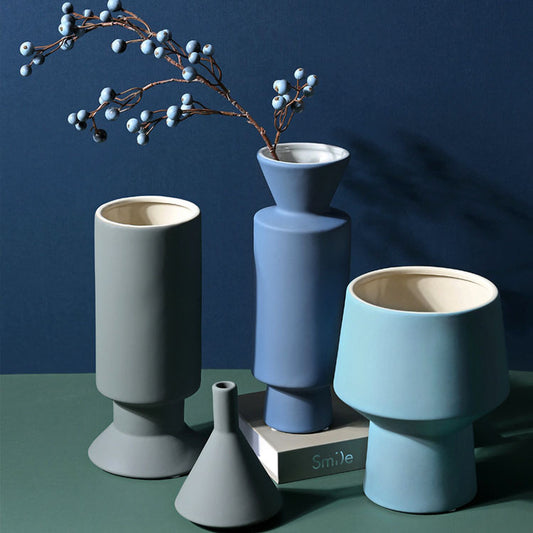 Modern Minimalist Decorative Vases Gomaki
