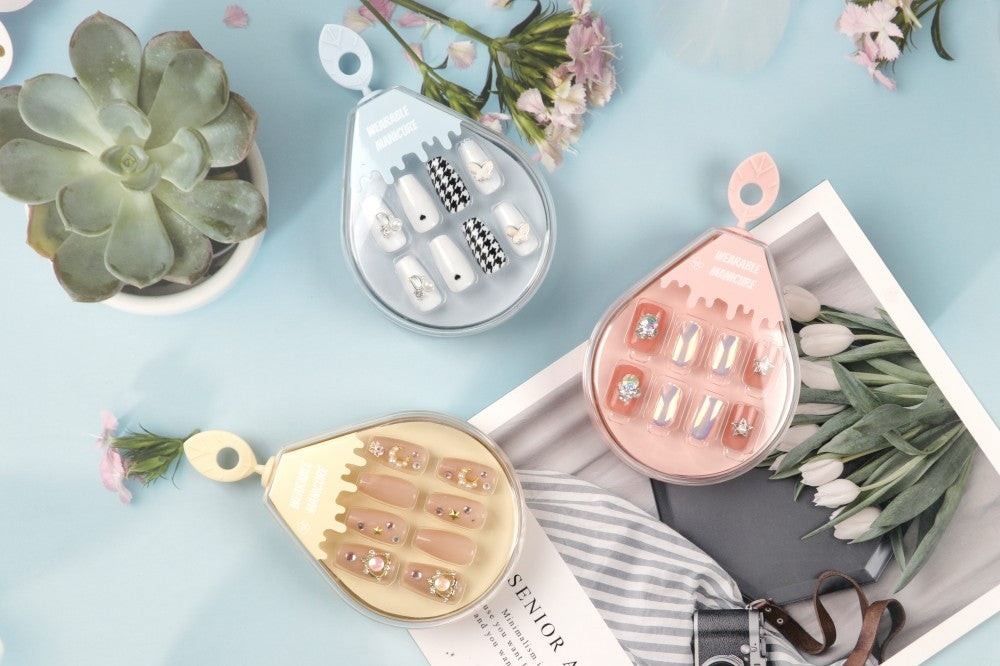 Elegant Pearl And Plaid Press On Nails Gomaki
