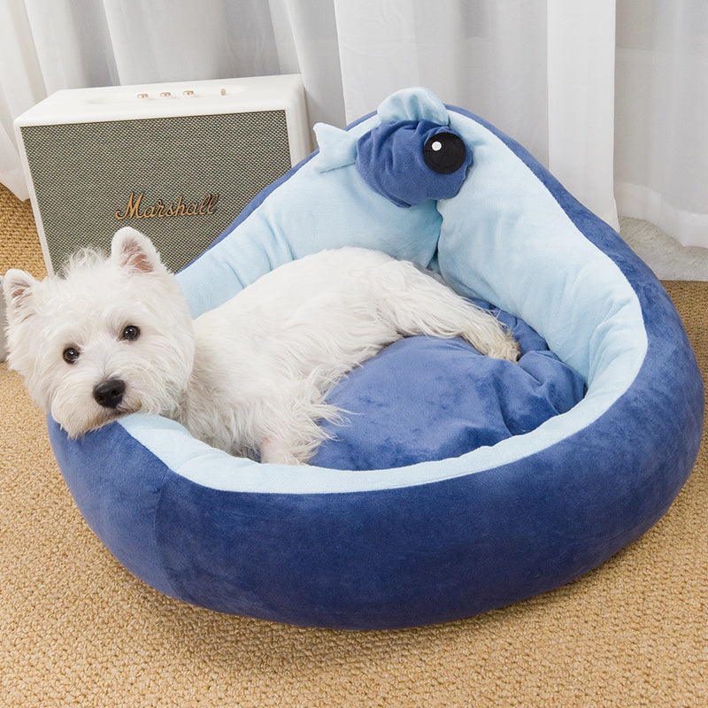 Frog Shaped Plush Pet Bed Gomaki