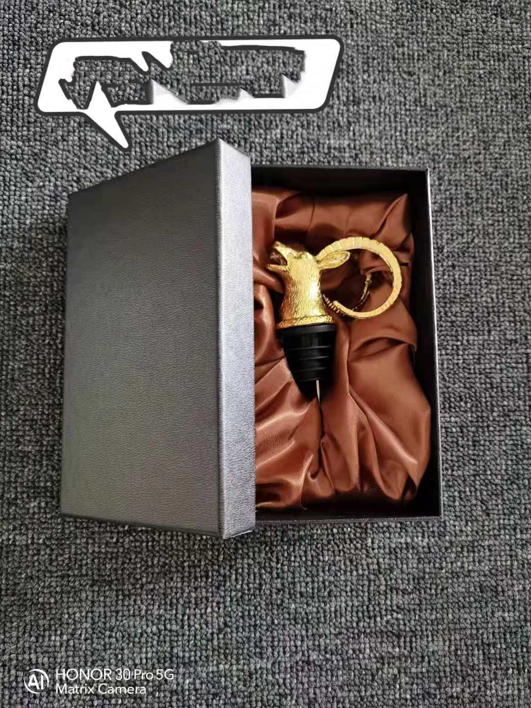 Luxury Ram Head Liquor Pourer Gomaki