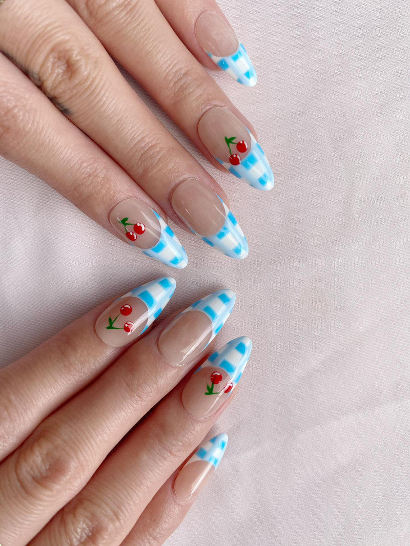Cute Summer Nail Set with Hand Painted Pattern Gomaki