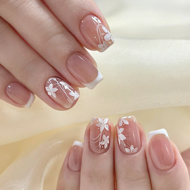 Elegant French Floral Press On Nails Gomaki