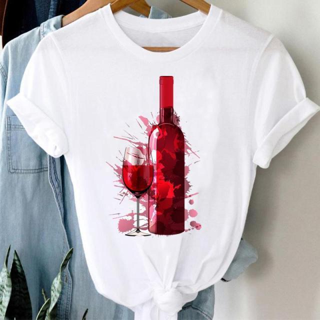 Minimalist Wine Glass Line Art T Shirt Gomaki