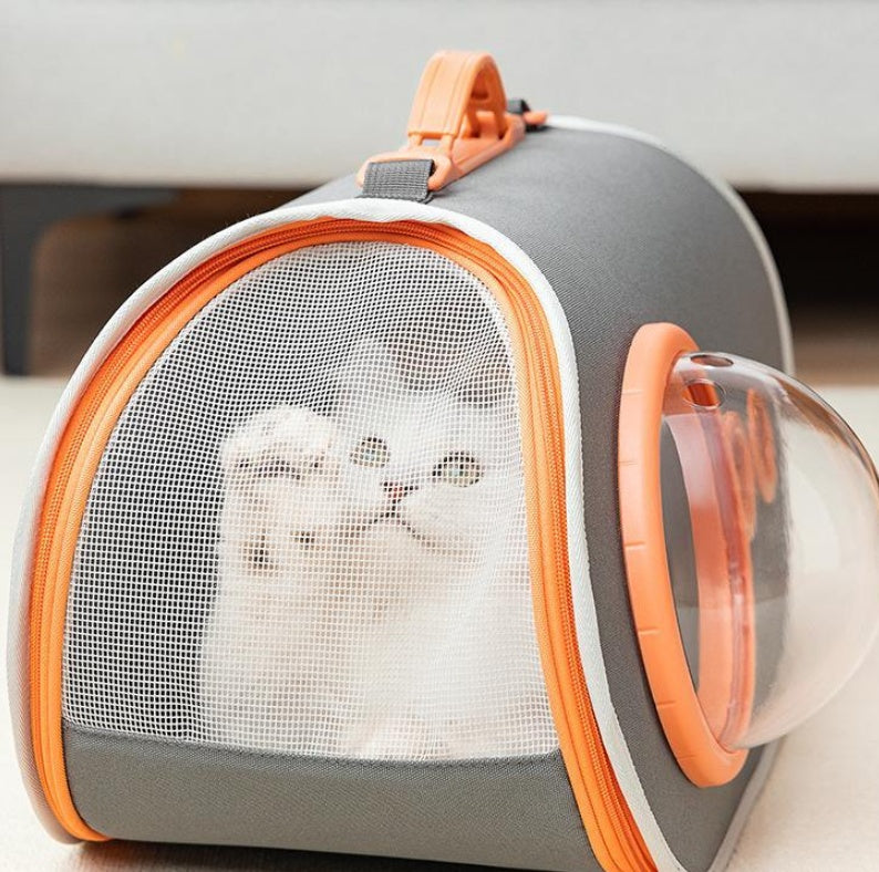 Space Capsule Pet Carrier Gomaki Shop