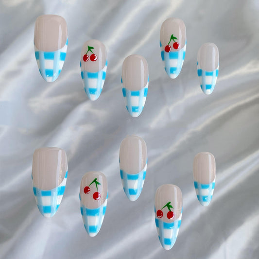 Cute Summer Nail Set with Hand Painted Pattern Gomaki