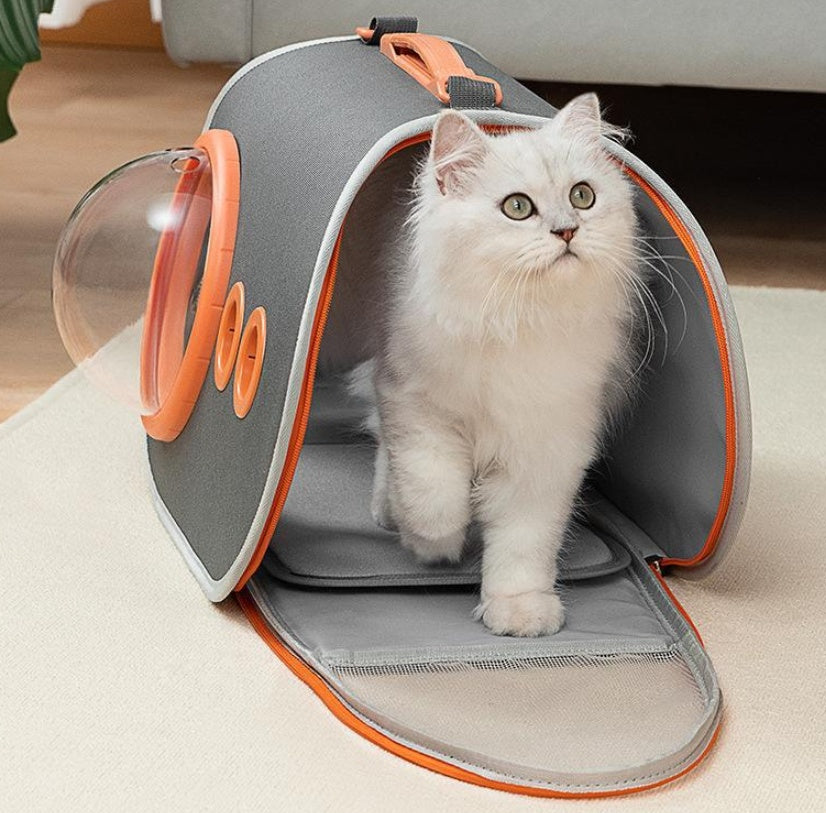 Space Capsule Pet Carrier Gomaki Shop