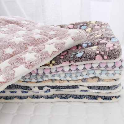 Pet Blanket Gomaki