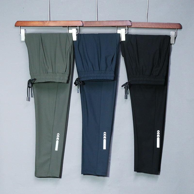 Men Athletic Slim Fit Joggers Gomaki