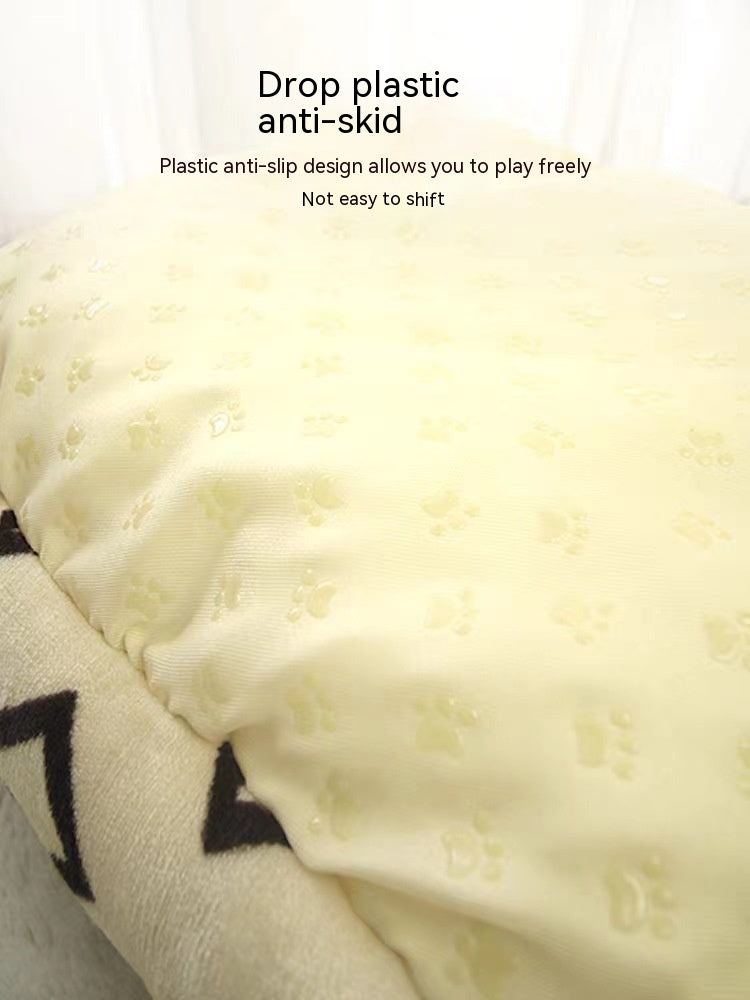 Soft Square Cat Small Dog Bed Gomaki