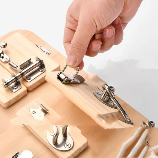 Gomaki Kids Montessori Busy Board